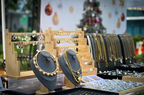 Flea Market (19).jpg